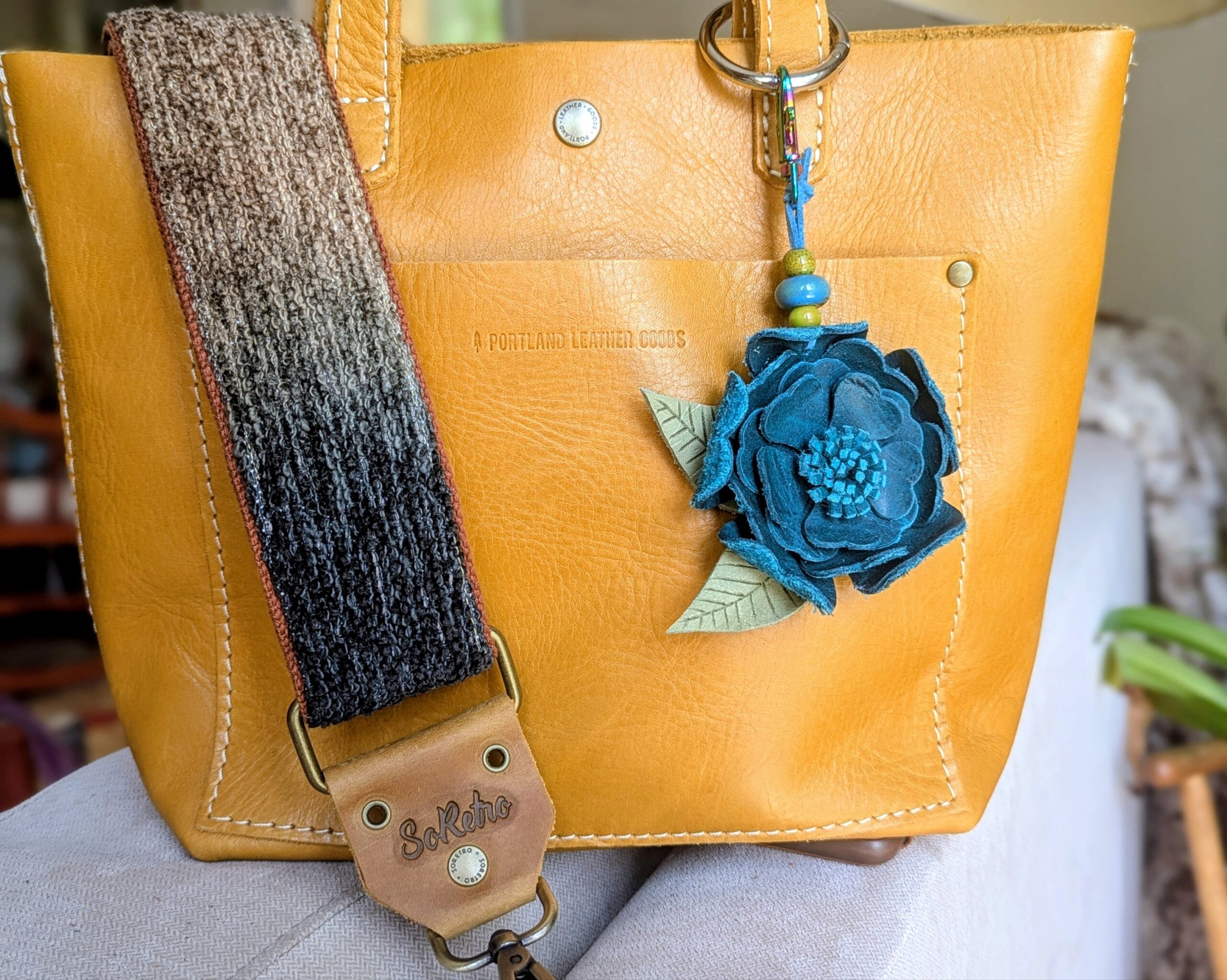Vintage Style Flower Purse Charm #730